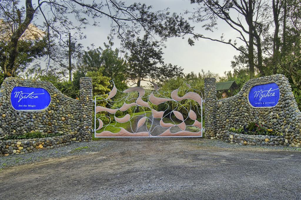 Mystica Hotel Naranjos Agrios Bagian luar foto